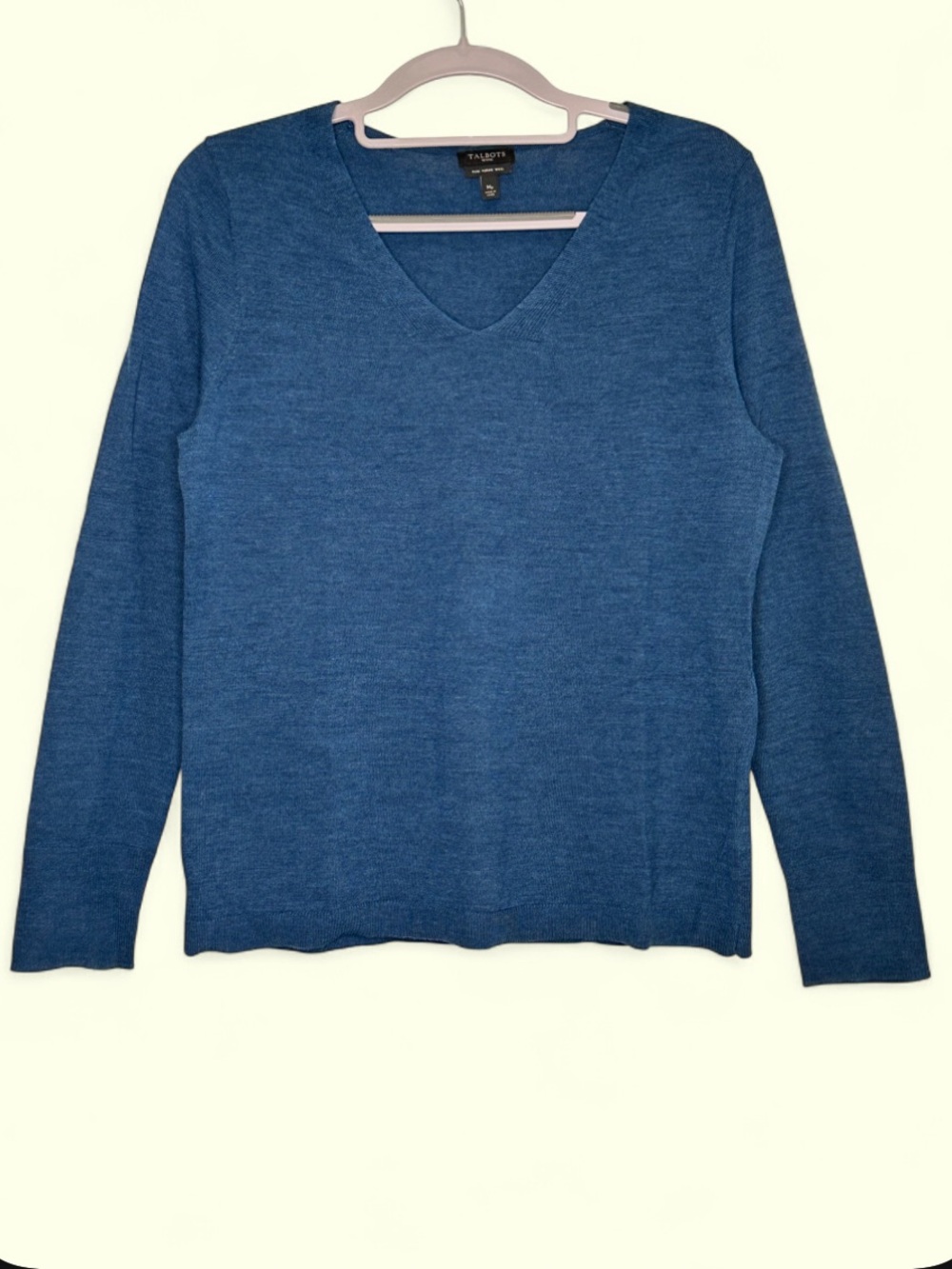 Talbots 100% Merino Wool Minimalist Quiet Luxury Blue V-neck long sleeve sweater